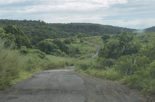 Straße zum Montagne d'Ambre