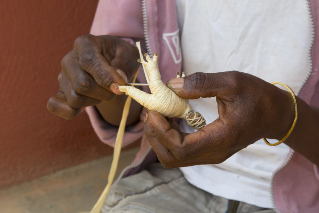 Handwerk Raphiabast